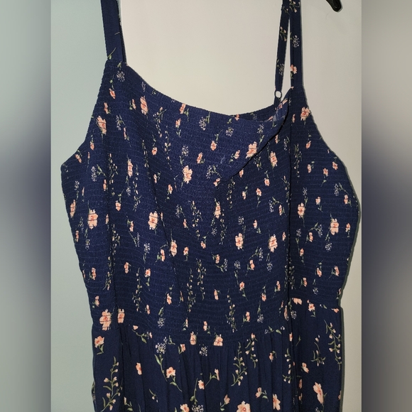 NEW NWOT Plus Size Old Navy Cami Smocked Flowered Sundress Sz XXL Sixe 20 - Picture 5 of 7